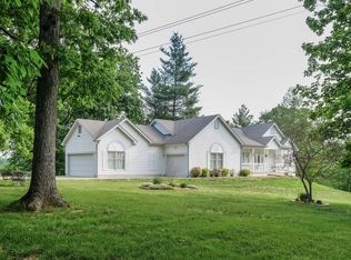 28000 Glenbrook Ct, Wright City, MO 63390