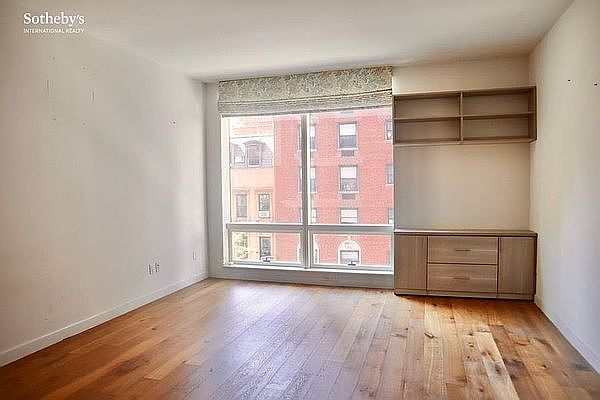 1st image of 325 Lexington Ave APT 5A