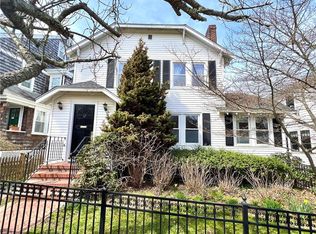 12 Ellery Rd, Newport, RI 02840