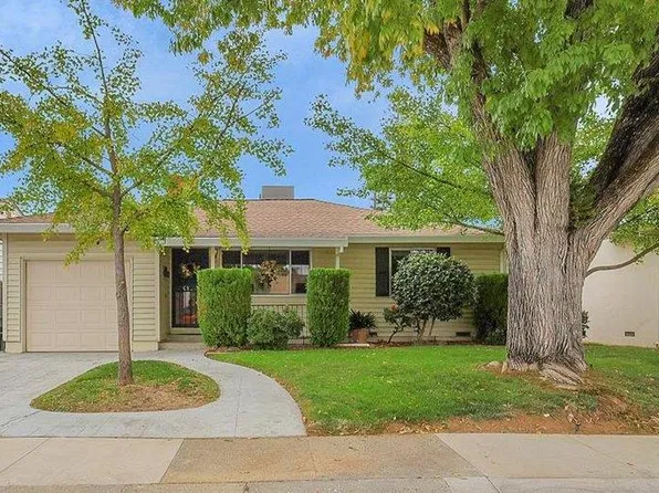 4971 Lippitt Ln, Sacramento, CA 95820