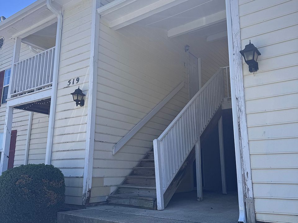 1st image of 519 Mystic Dr APT C