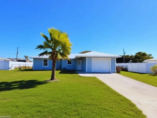 419 NE 16th Pl, Cape Coral, FL 33909