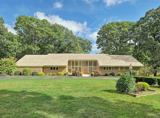 105 Zernich Dr, Aliquippa, PA 15001