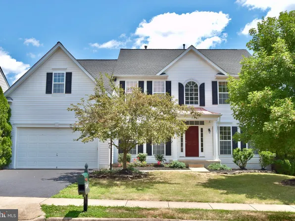 9841 Solitary Pl, Bristow, VA 20136