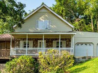 904 Wareington Ln, Hixson, TN 37343