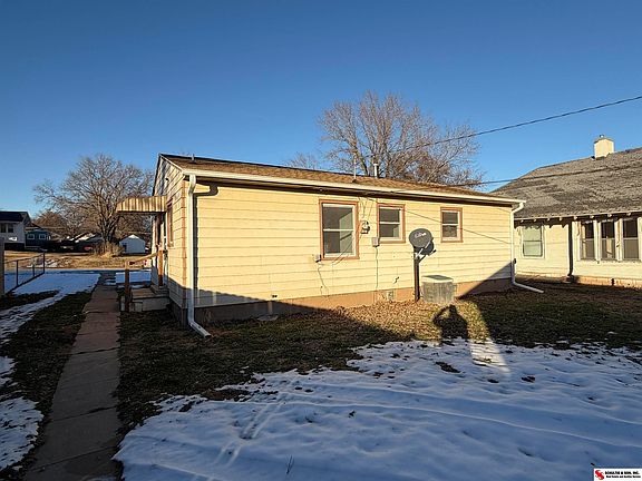 3rd image of 1208 6th St
