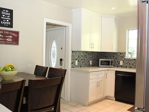 5th image of 16528 Plummer St
