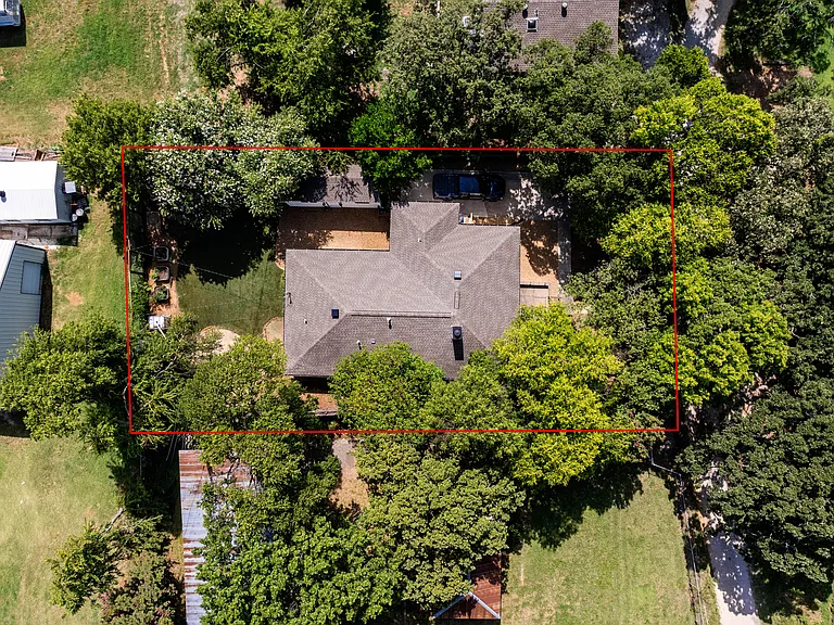 627 Francks Cir — Photo 17