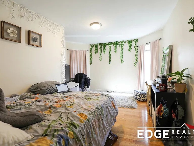 21-23 Weitz St #3 — Photo 14