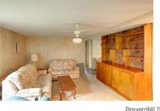 4th image of 1217 Gardenia Dr