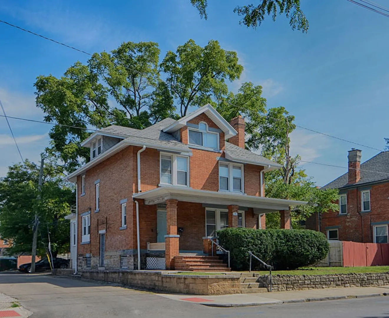 5 bed, 2.0 bath, $2,995 — Photo 1