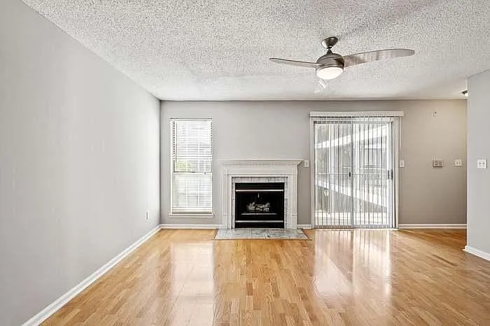 119 Granville Ct — Photo 7