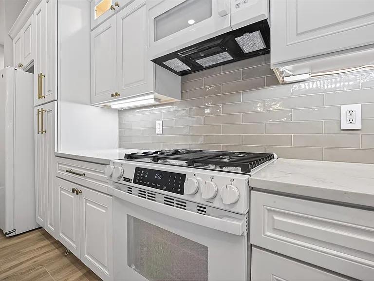3117 Cedar Knolls Dr — Photo 15