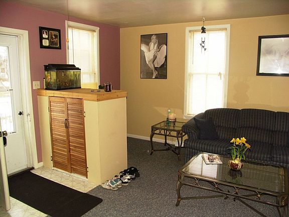 2nd image of 2908 Ezra Ave