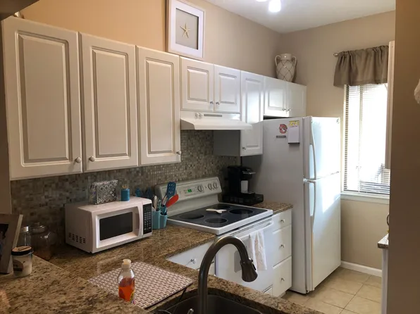 5 Gumtree Rd, Hilton Head Island, SC 29926