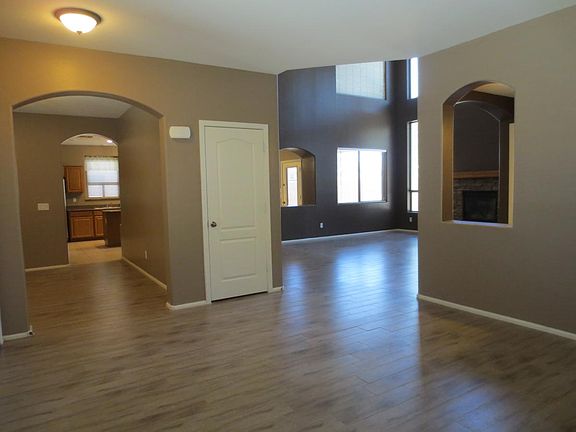 4th image of 40882 W Robbins Dr