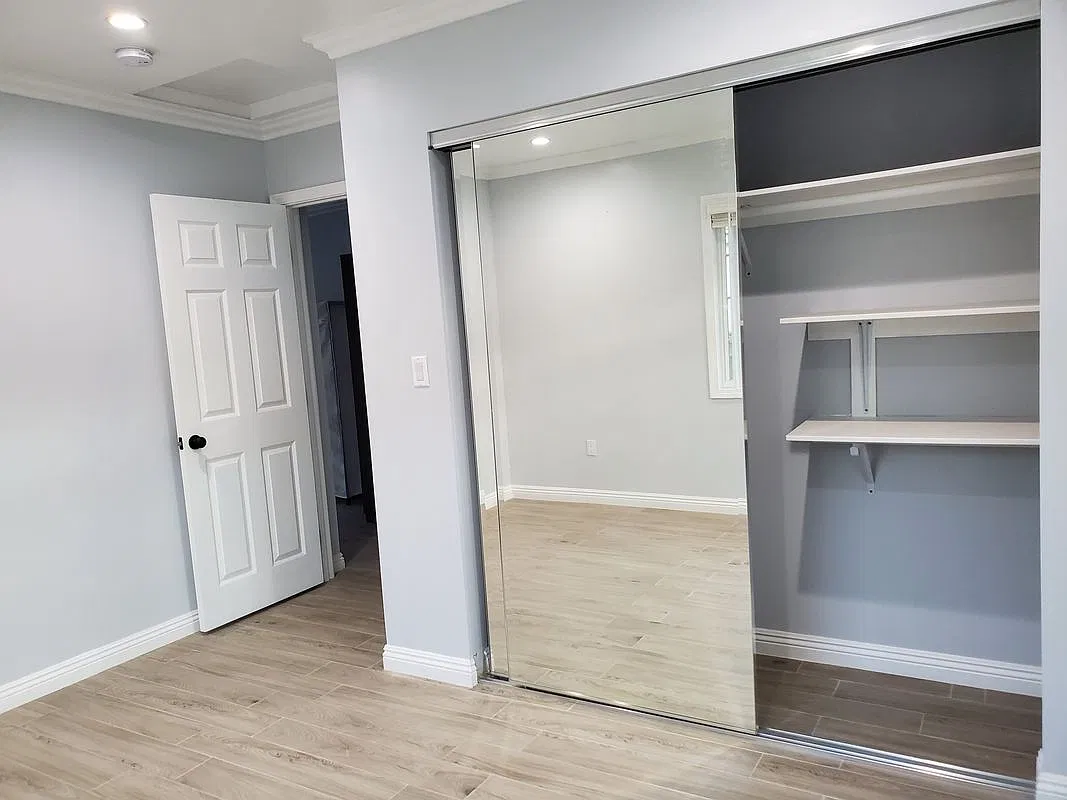 2 bed, 1.0 bath, 900 sqft, $2,200 — Photo 4