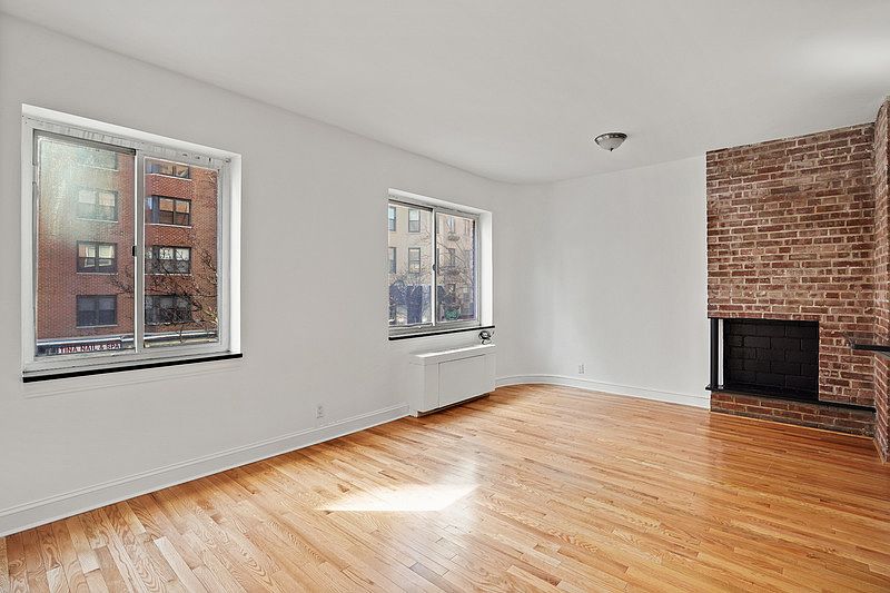 1st image of 211 E 60th St APT D1
