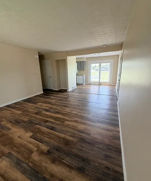 Living room/dining room