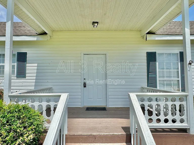 1520 Hogan Rd — Photo 4