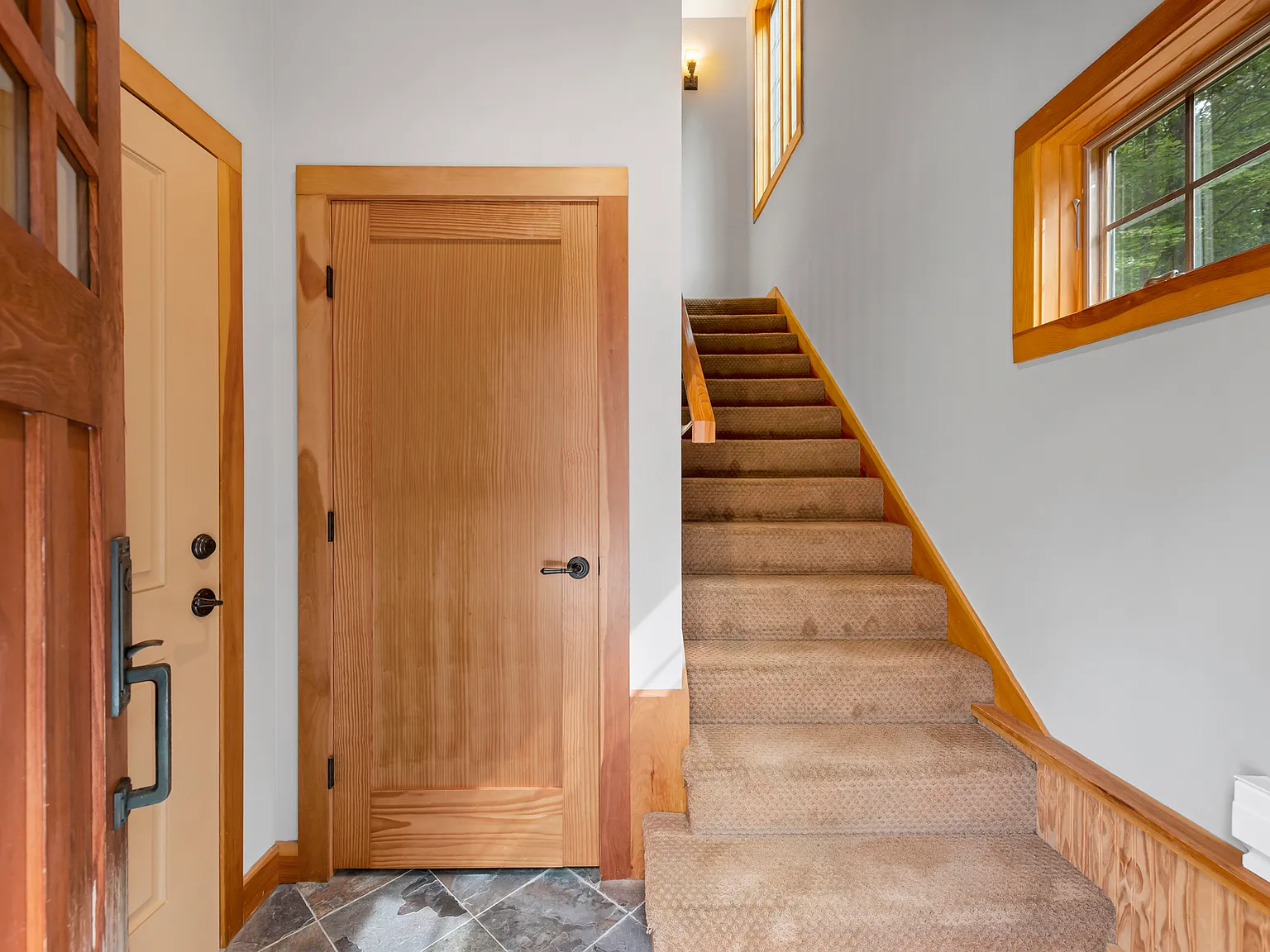 Squam House — Photo 3