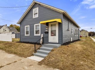 1143 S 23rd St, Manitowoc, WI 54220