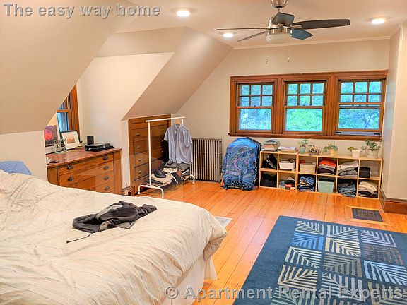 5th image of 16 Alpine St APT 2