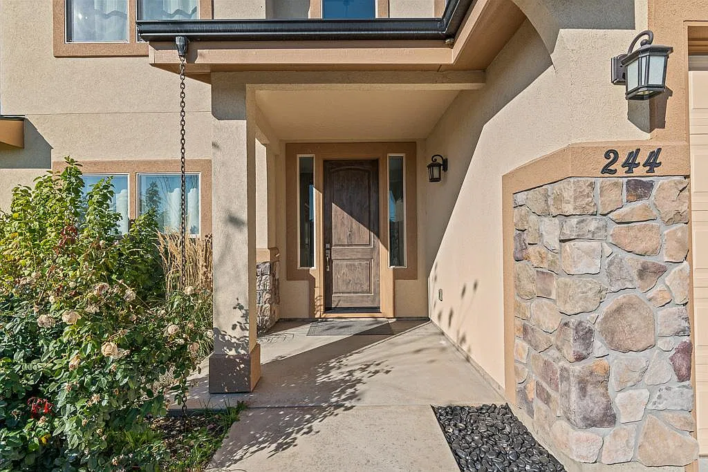 244 Targhee St — Photo 4