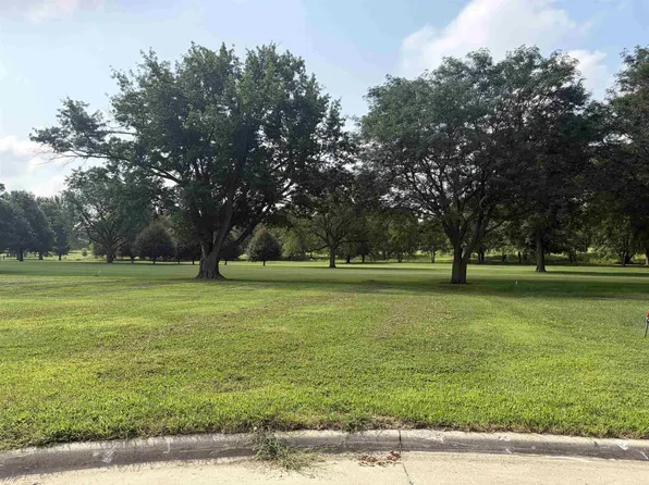 706 Van Buren St, Shiloh, IA 50680