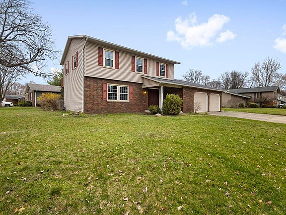 2nd image of 52359 Carriage Hills Dr