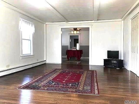 2nd image of 31 Walnut Ave E