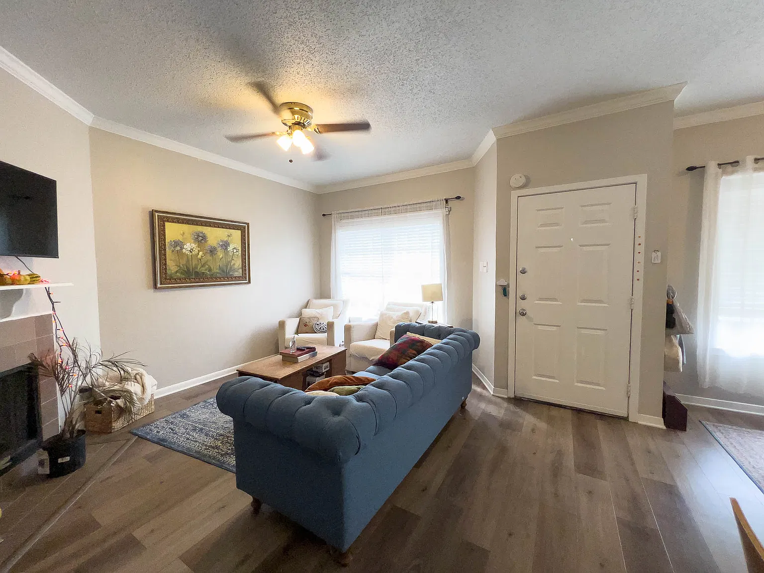 2 bed, 929 sqft, $2,200 — Photo 4