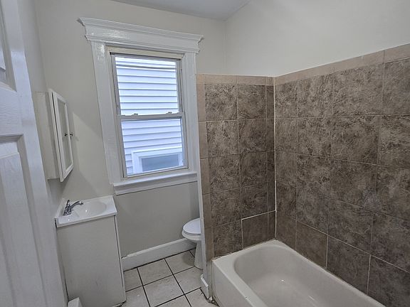 5th image of 34 N 17th St #2A