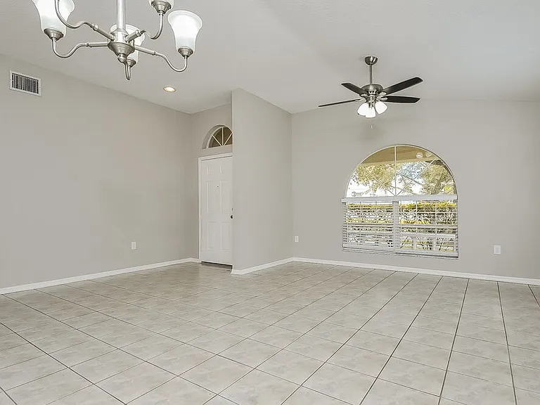 2537 Peekskill Rd — Photo 7