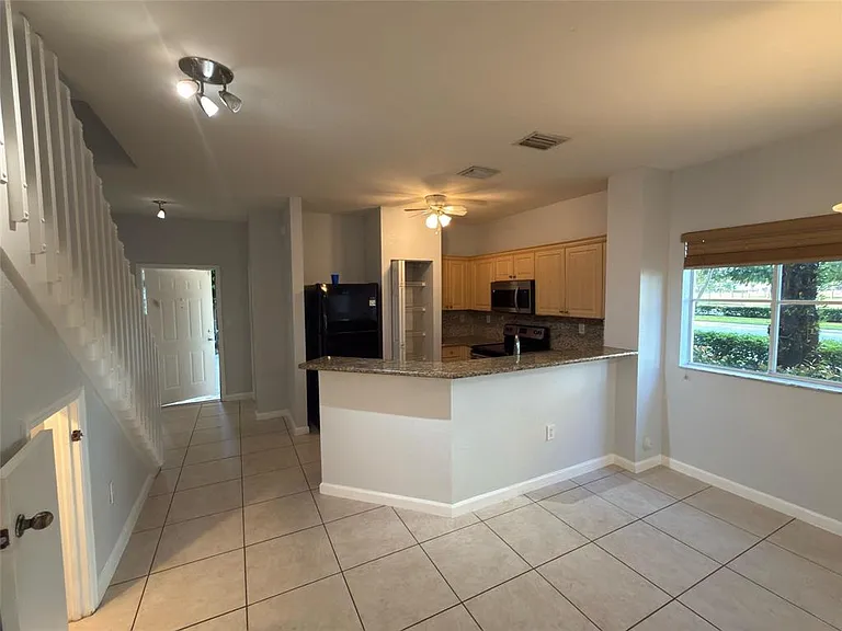 8320 Santa Monica Ave — Photo 1
