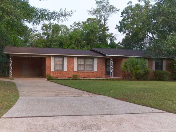 708 Willow Ct, Dothan, AL 36301