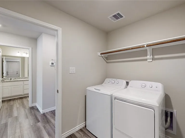 2043 Chief St — Photo 20
