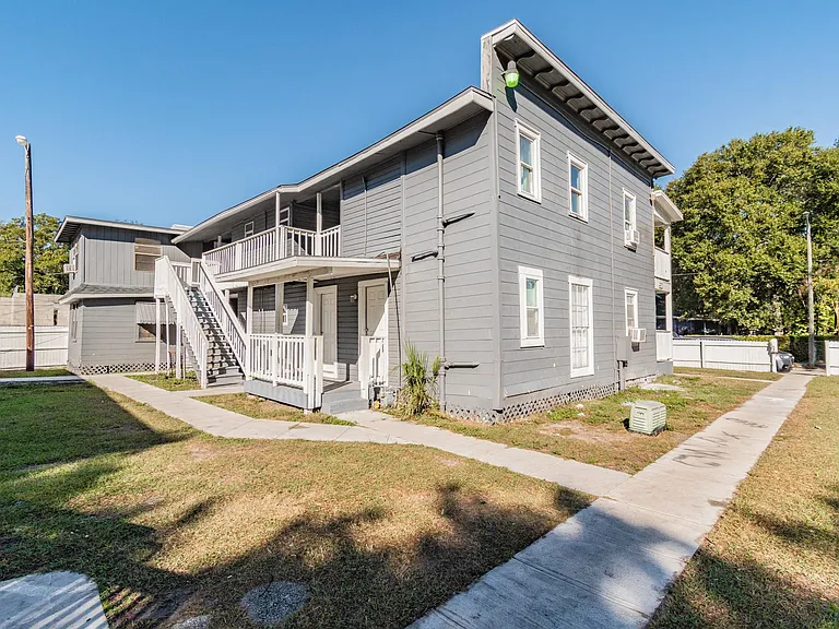 932 Newton Ave S — Photo 10