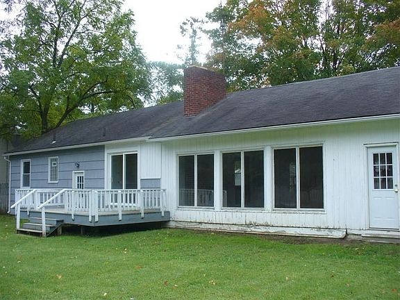 3rd image of 2357 Southampton Ave