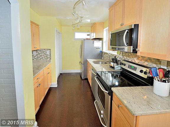 5th image of 2202 Fordham Dr