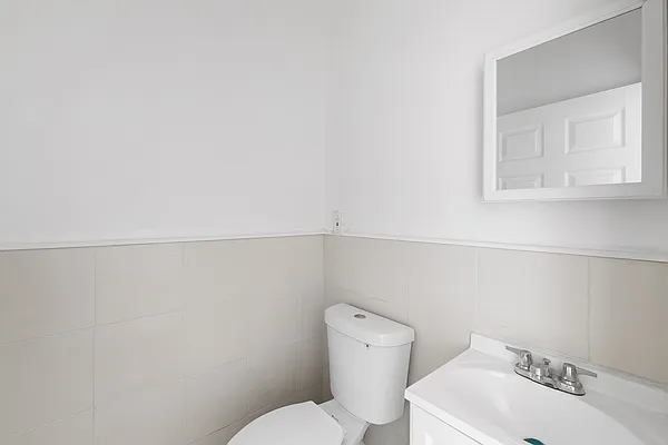 Rented by REAL New York | media 12