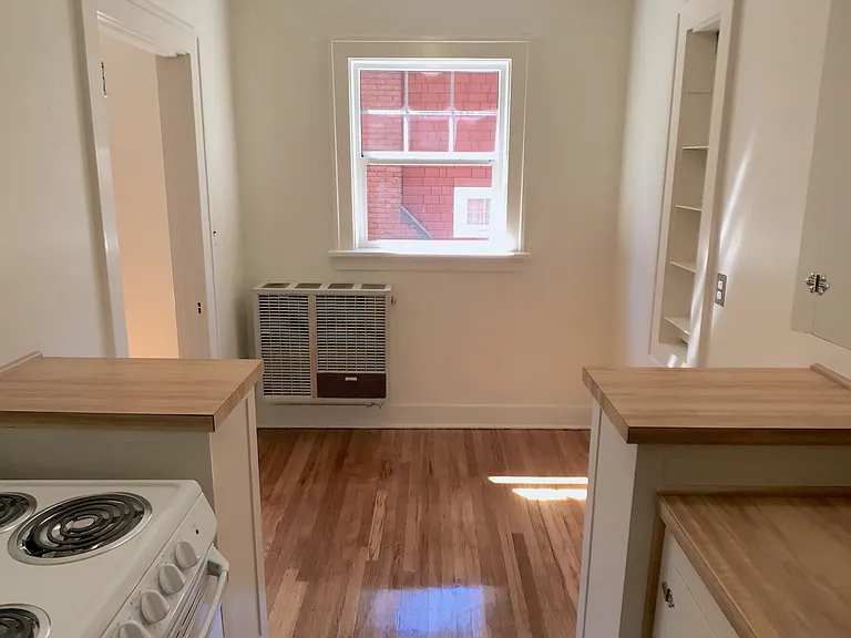 2934 SE Alder St — Photo 7