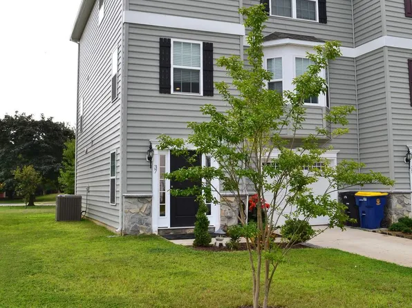 37 Representative Ln, Dover, DE 19904