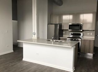 937 W Dakin St #205, Chicago, IL 60613