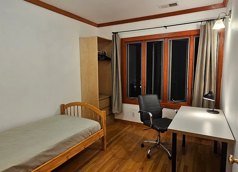 2472B Virginia St #B — Photo 4