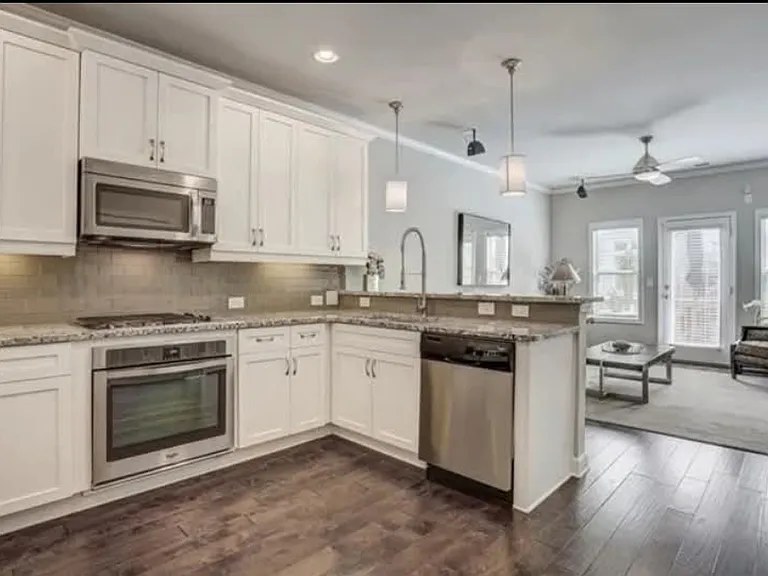 2264 Lavista Ct NE — Photo 3