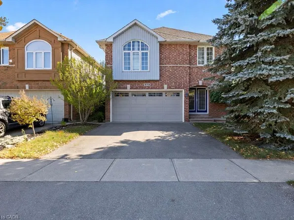 4114 Pincay Oaks Ln, Burlington, ON L7M 4L6