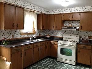 4th image of 129 E Prospect Ave