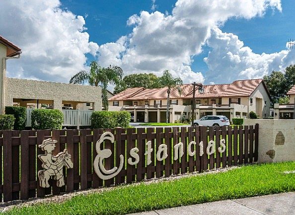 1st image of 750 Avenida Estancia #A