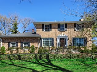 320 S Garfield St, Hinsdale, IL 60521